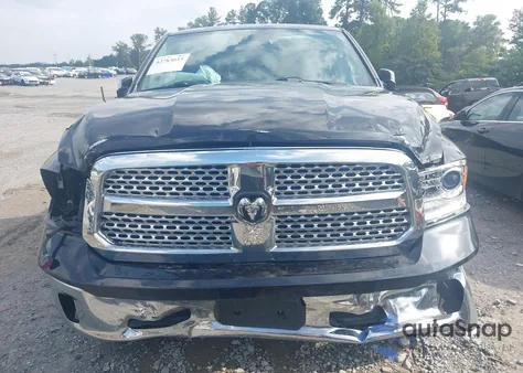 2015 Ram 1500 Laramie z USA, uszkodzony, nr VIN 1C6RR7NT3FS718378